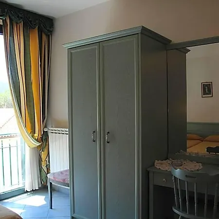 Otel La Barcarola