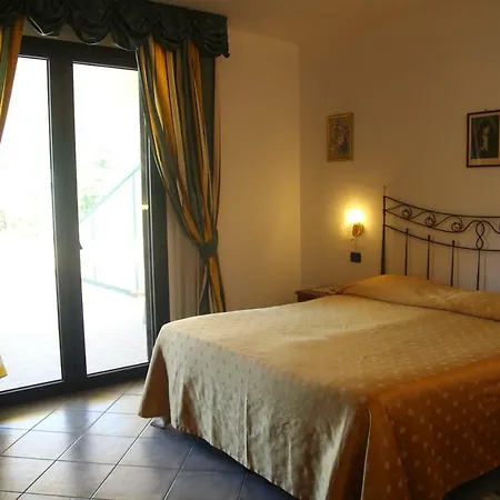 La Barcarola 2* مارينا دي كامبو